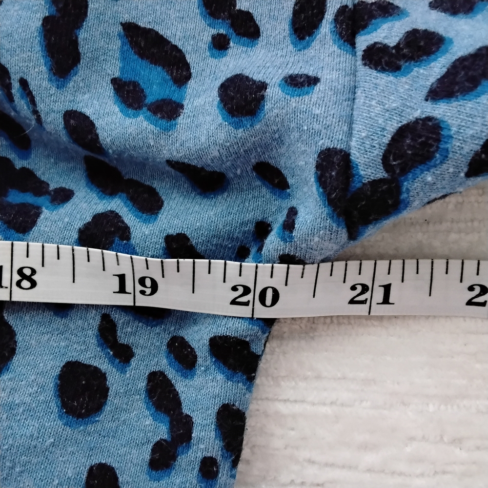 Talbot's Size M. Blue Leopard Print Women's Sweatshirt Type - Picture 5 of 7